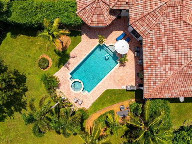 2480 Poinciana Lane, Weston, FL 33327