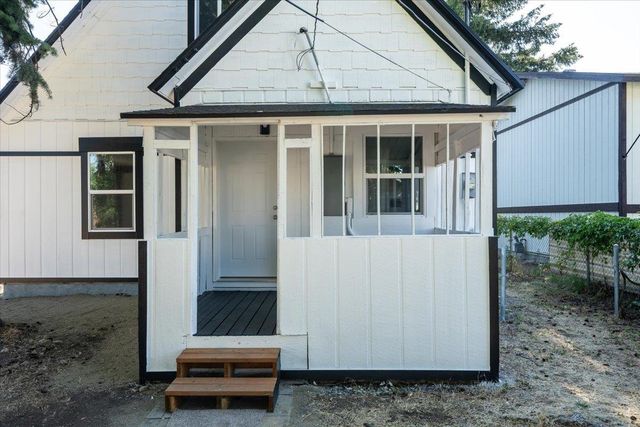 2917 N Nelson St, Spokane, WA 99207