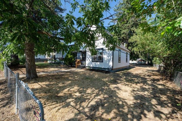 2917 N Nelson St, Spokane, WA 99207
