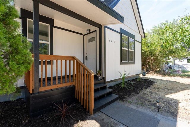 2917 N Nelson St, Spokane, WA 99207