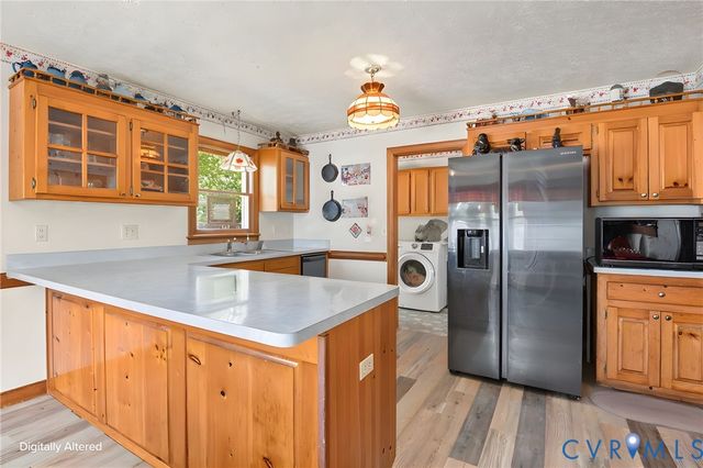 9018 Basswood Dr, New Kent, VA 23141