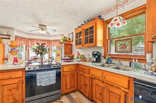 9018 Basswood Dr, New Kent, VA 23141