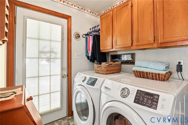 9018 Basswood Dr, New Kent, VA 23141