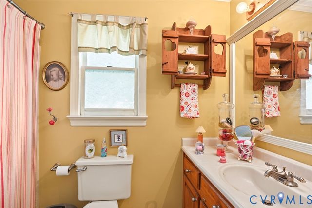9018 Basswood Dr, New Kent, VA 23141