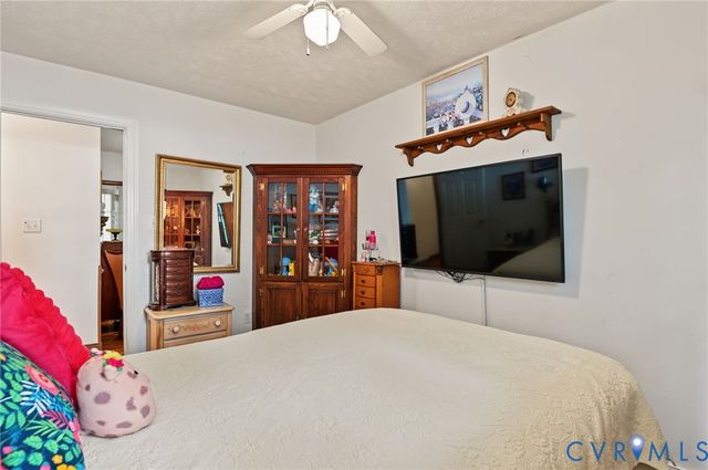 9018 Basswood Dr, New Kent, VA 23141