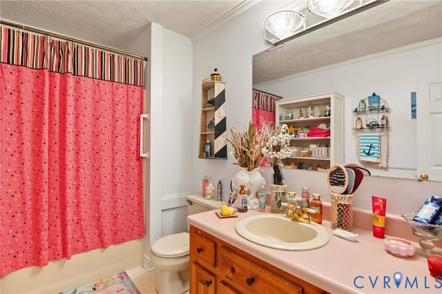 9018 Basswood Dr, New Kent, VA 23141