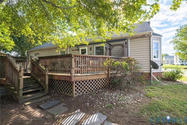 9018 Basswood Dr, New Kent, VA 23141