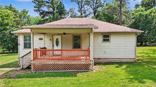 15583 S Applehill Road, Prairie Grove, AR 72753