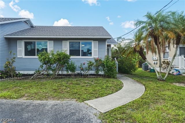 14431 Worthwhile RD, Port Charlotte, FL 33953