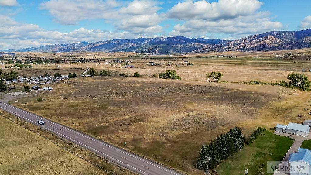 Image 5 of property listing at TBD Swan Valley Hwy, Irwin, ID 83428