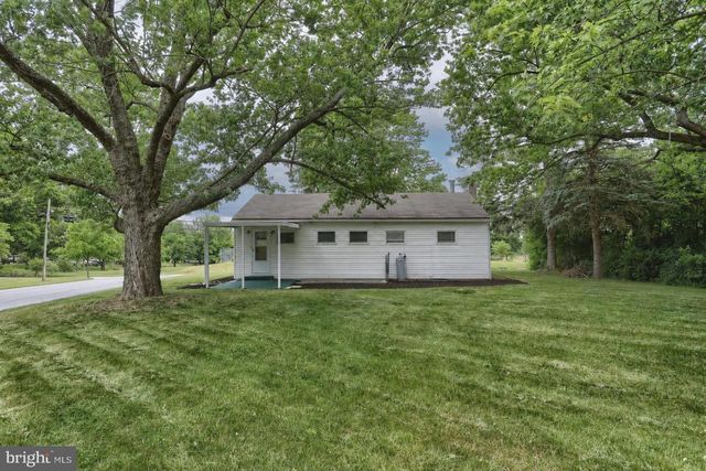 146 MANADA GAP RD, Grantville, PA 17028