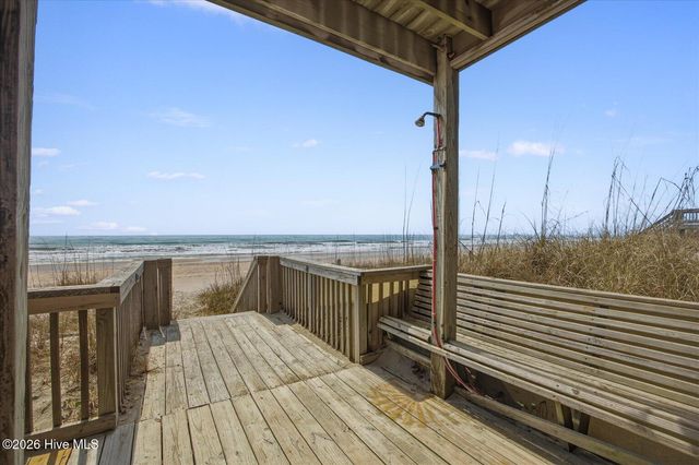238 Topsail Road, N Topsail Beach, NC 28460