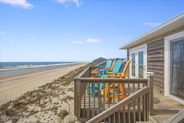238 Topsail Road, N Topsail Beach, NC 28460
