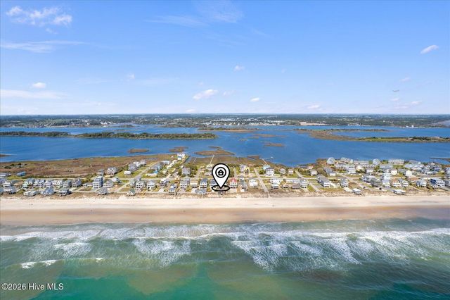 238 Topsail Road, N Topsail Beach, NC 28460