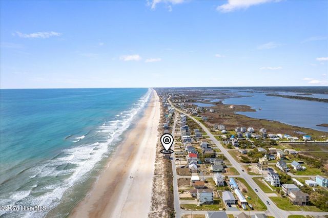 238 Topsail Road, N Topsail Beach, NC 28460