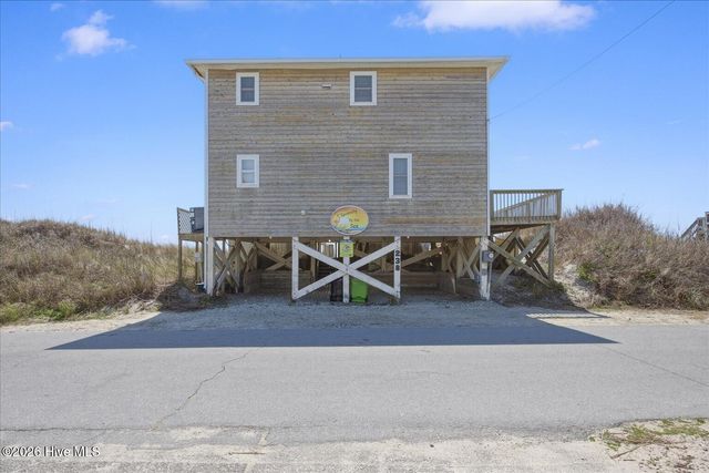 238 Topsail Road, N Topsail Beach, NC 28460