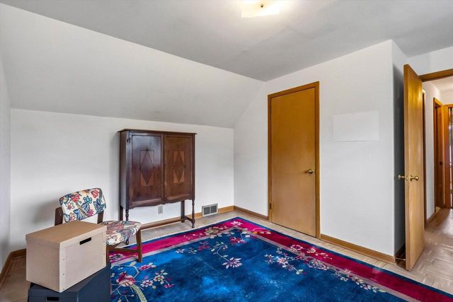 3744 S Sunset DRIVE, Milwaukee, WI 53220