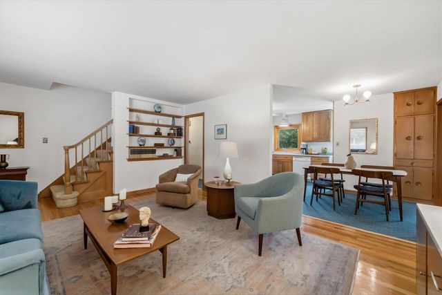 3744 S Sunset DRIVE, Milwaukee, WI 53220