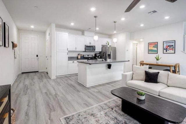 1374 Palo Verde Way, Vista, CA 92083