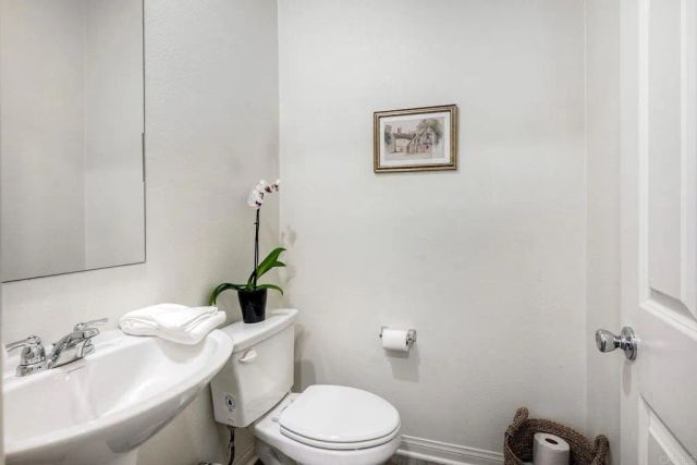 1374 Palo Verde Way, Vista, CA 92083