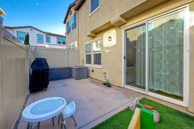 1374 Palo Verde Way, Vista, CA 92083