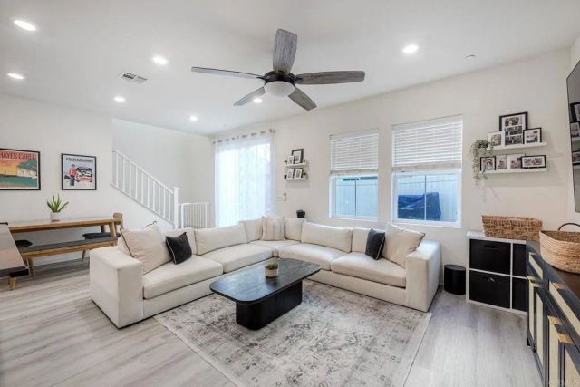 1374 Palo Verde Way, Vista, CA 92083