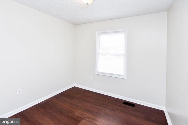 2115 N ANVIL LN, Temple Hills, MD 20748