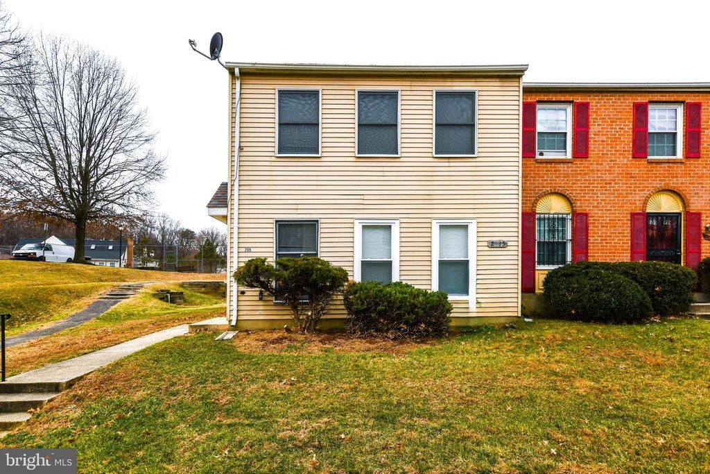 2115 N ANVIL LN, Temple Hills, MD 20748