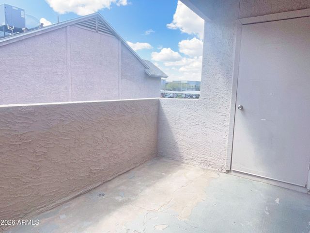 1065 W 1st Street 204, Tempe, AZ 85281