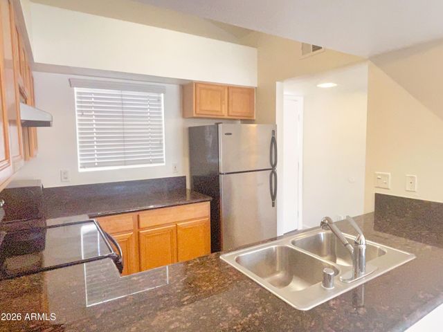 1065 W 1st Street 204, Tempe, AZ 85281