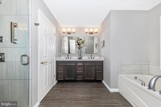 204 OLD ISLAND CT, Walkersville, MD 21793