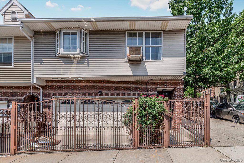 1567 Longfellow Avenue, Bronx, NY 10460