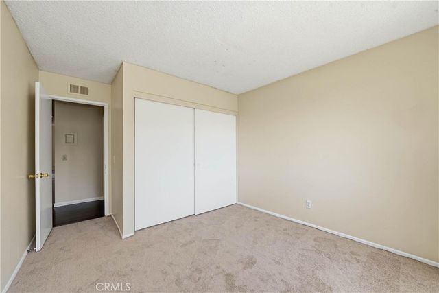 3274 Little Mountain D, San Bernardino, CA 92405