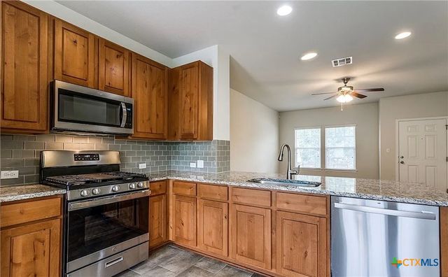 159 Wainscot Oak Way, San Marcos, TX 78666