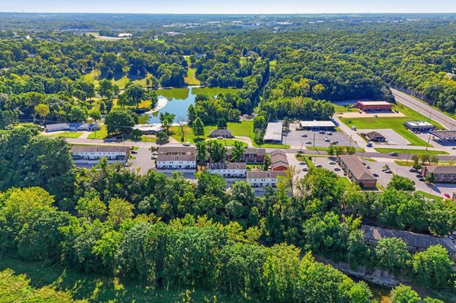 1201 S OLD HWY 63 301, Columbia, MO 65201