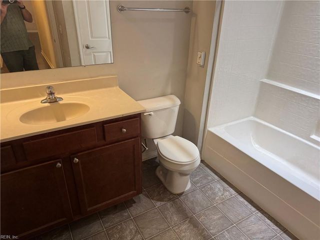 4308 Colindale Rd Apt 206, Chesapeake, VA 23321