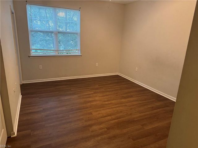 4308 Colindale Rd Apt 206, Chesapeake, VA 23321