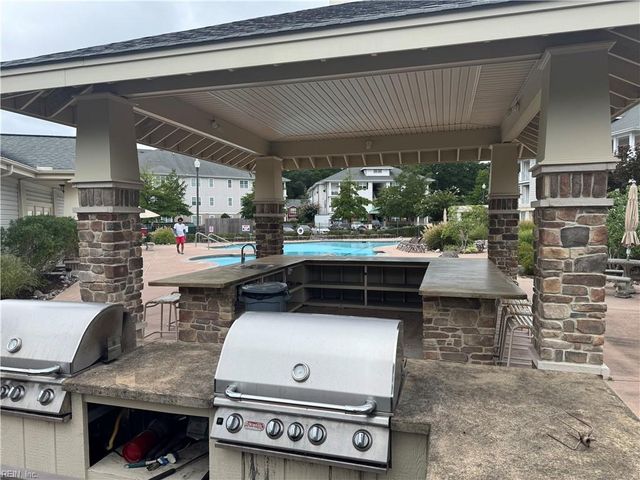 4308 Colindale Rd Apt 206, Chesapeake, VA 23321