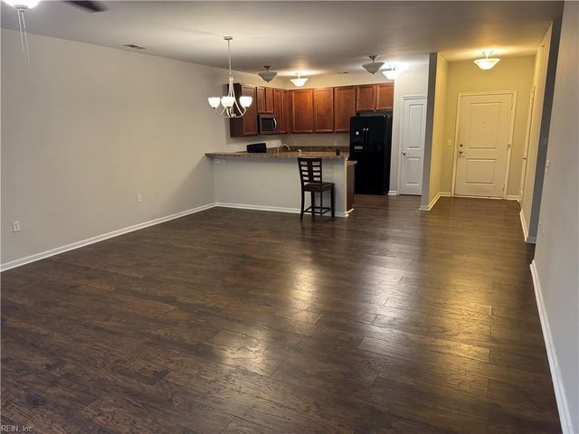 4308 Colindale Rd Apt 206, Chesapeake, VA 23321