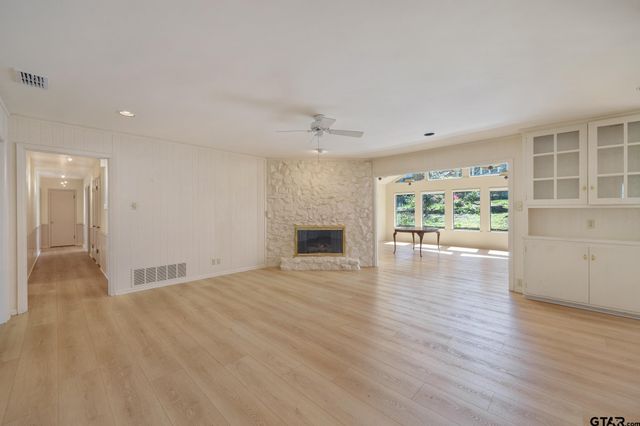 1017 Hansford Pl, Tyler, TX 75701