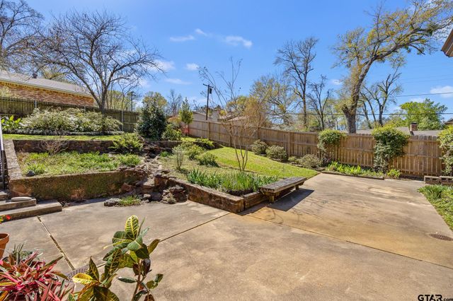 1017 Hansford Pl, Tyler, TX 75701