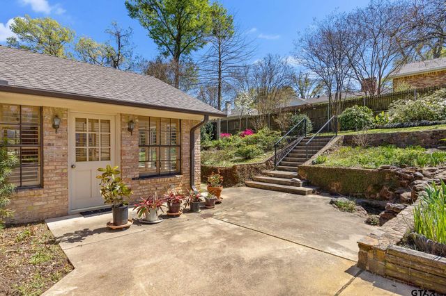 1017 Hansford Pl, Tyler, TX 75701