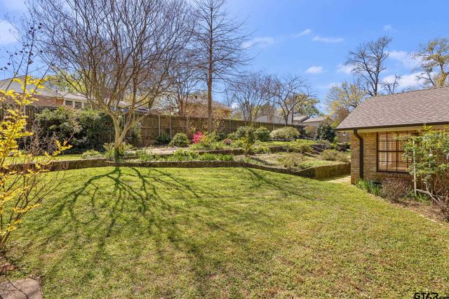 1017 Hansford Pl, Tyler, TX 75701