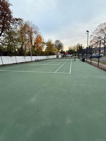 128 Santa Barbara Drive 128, Plainview, NY 11803