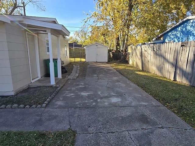 215 Park Street, Baytown, TX 77520