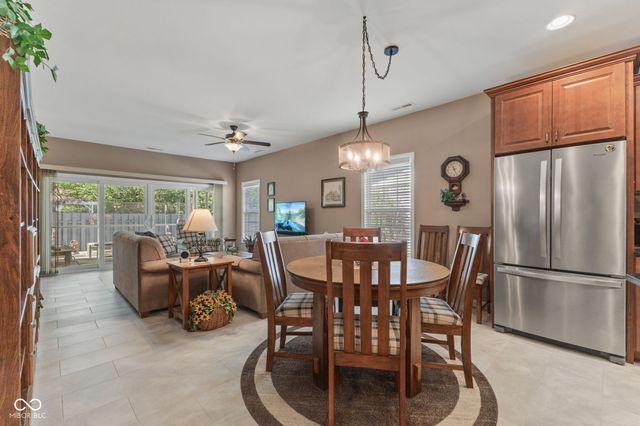 3351 Lukes Way, Greenwood, IN 46143