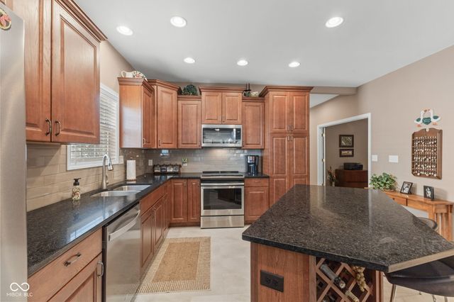 3351 Lukes Way, Greenwood, IN 46143
