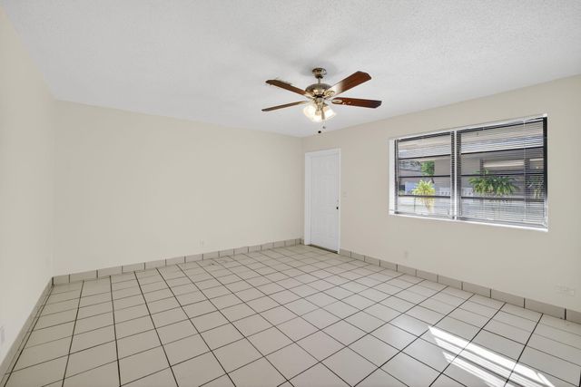 2500 SW 18th Terrace 3, Fort Lauderdale, FL 33315