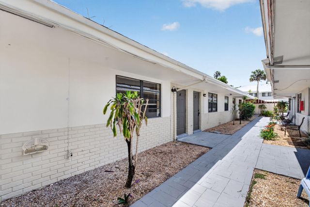 2500 SW 18th Terrace 3, Fort Lauderdale, FL 33315