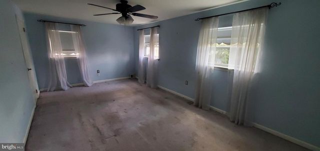 4401 DEERPATH LN, Philadelphia, PA 19154